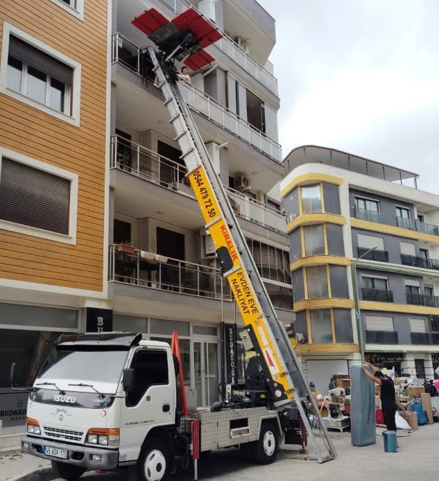 Karabağlar kiralık asansör ana görsel